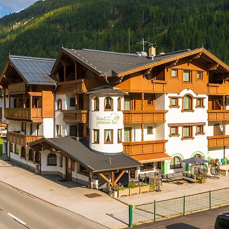 Hotel Zum Gruenen Tor Tux Zewnętrze zdjęcie
