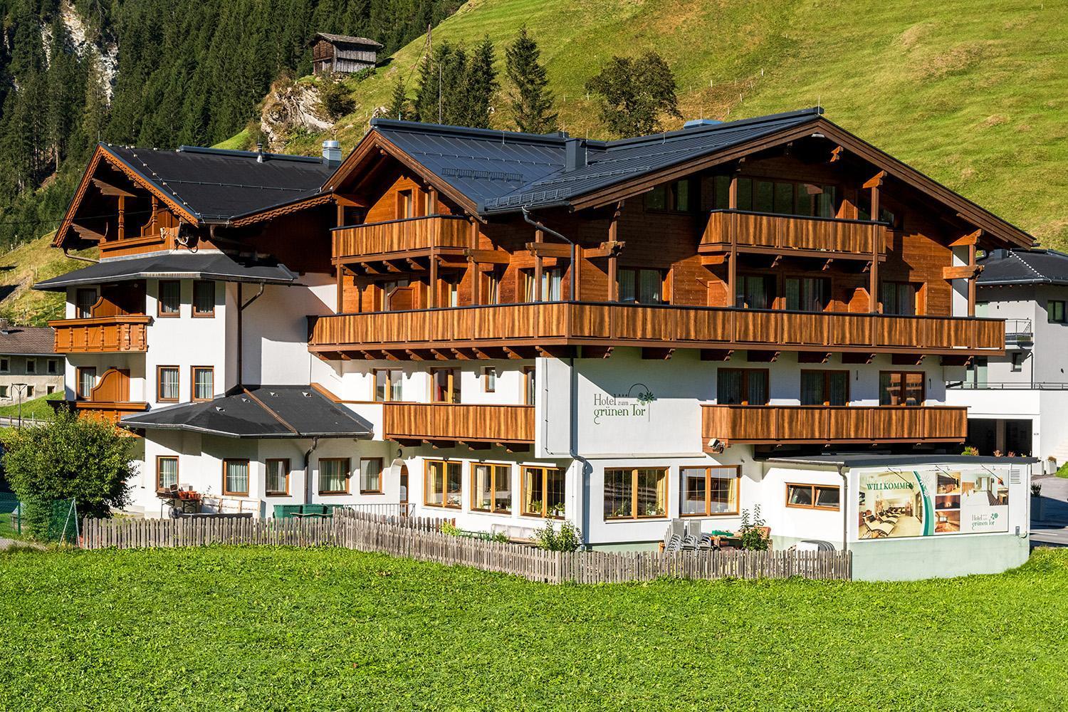 Hotel Zum Gruenen Tor Tux Zewnętrze zdjęcie