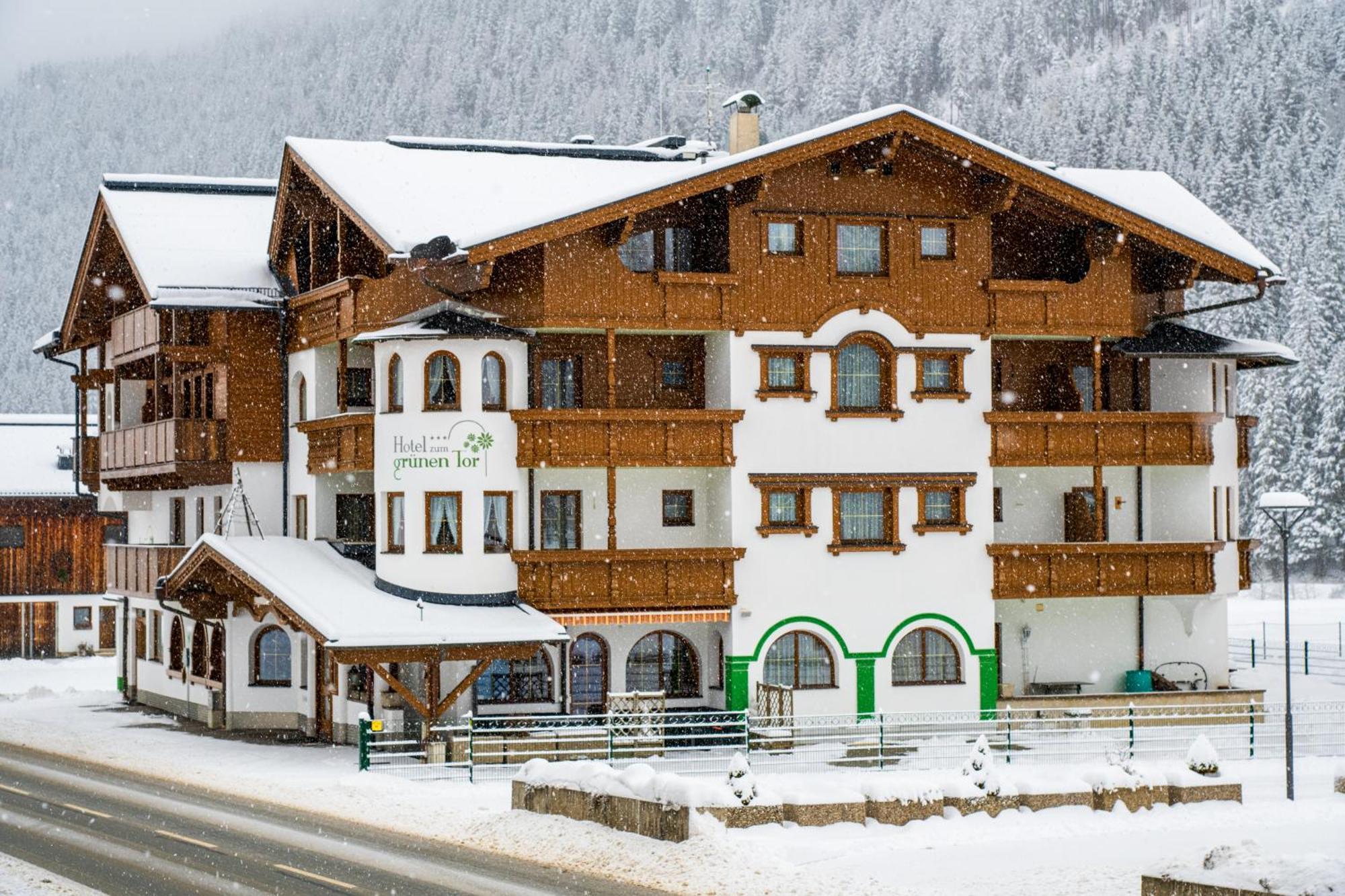 Hotel Zum Gruenen Tor Tux Zewnętrze zdjęcie